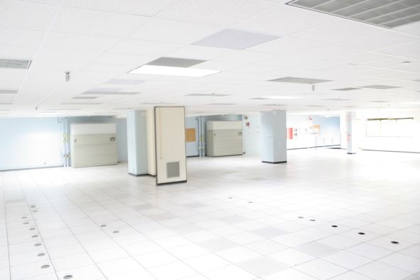 Magnavox Way Corporate Center: 1700 Magnavox Way, Fort Wayne, IN 46804